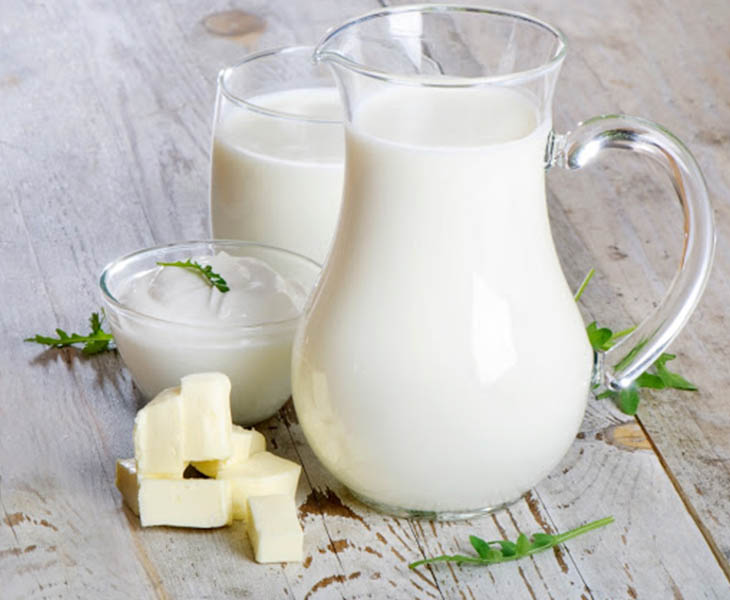 Sữa là thực phẩm rất phù hợp cho người mắc sỏi thận sau khi trải qua quá trình phẫu thuật
