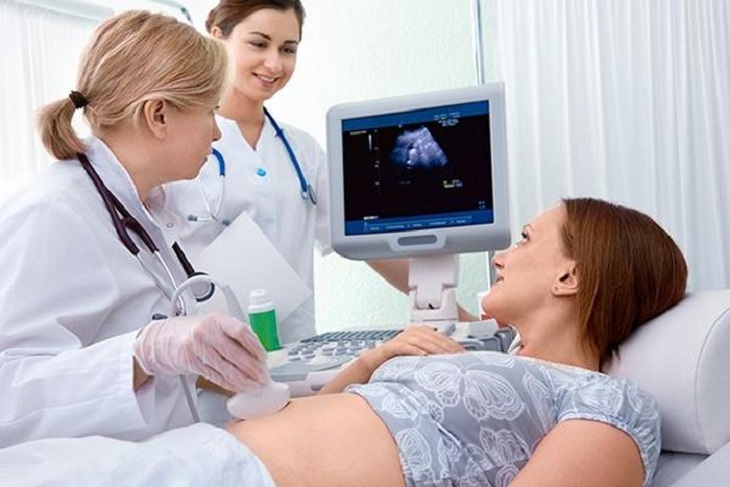 Tình trạng này có thể theo dõi bằng siêu âm suốt thời gian thai kỳ