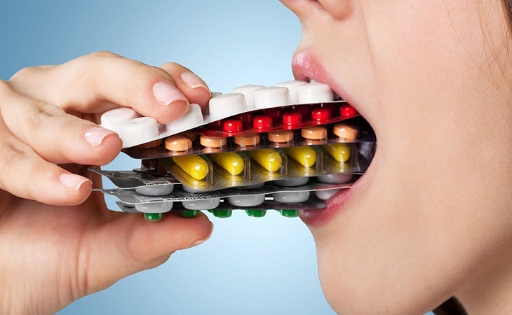 Có nên dùng thuốc Tây để trị viêm đường tiết niệu?