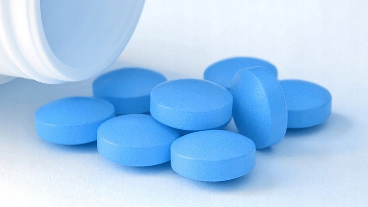 Thuốc điều trị viêm đường tiết niệu dạng màu xanh