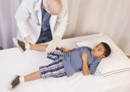 viêm khớp háng ở trẻ em
