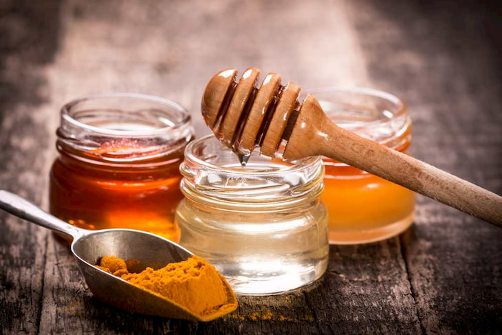 Cách chữa bệnh đau dạ dày bằng thuốc Nam từ nghệ và mật ong