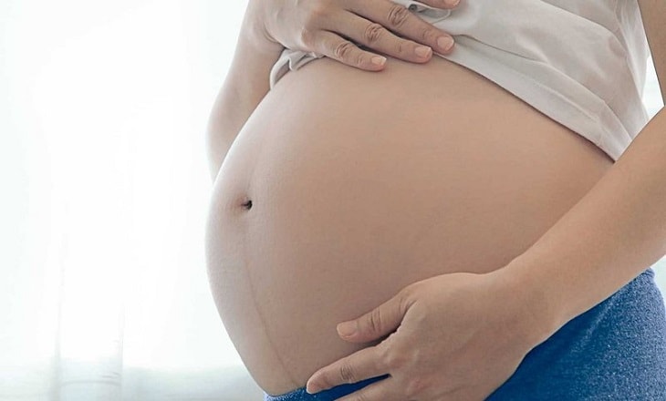 Đối tượng phụ nữ đang mang thai cần đặc biệt lưu ý khi dùng trà xanh