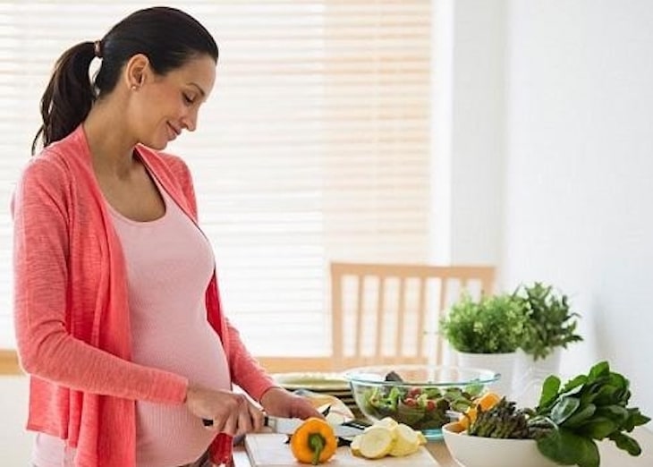 Chế độ dinh dưỡng luôn là ưu tiên số 1 đối với sức khỏe của mẹ và bé