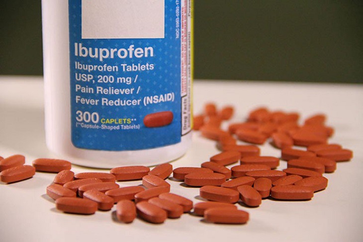 Thuốc chống viêm Ibuprofen có tác dụng rất tốt trong việc giảm đau răng