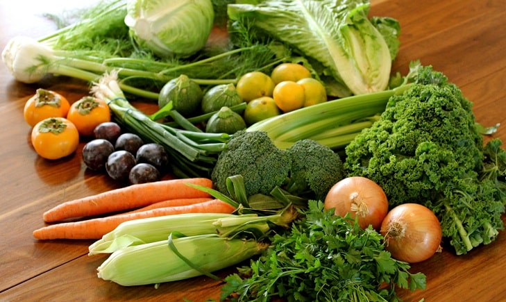 Một số loại rau xanh như bắp cải, súp lơ,..rất tốt cho người bị nhiệt miệng