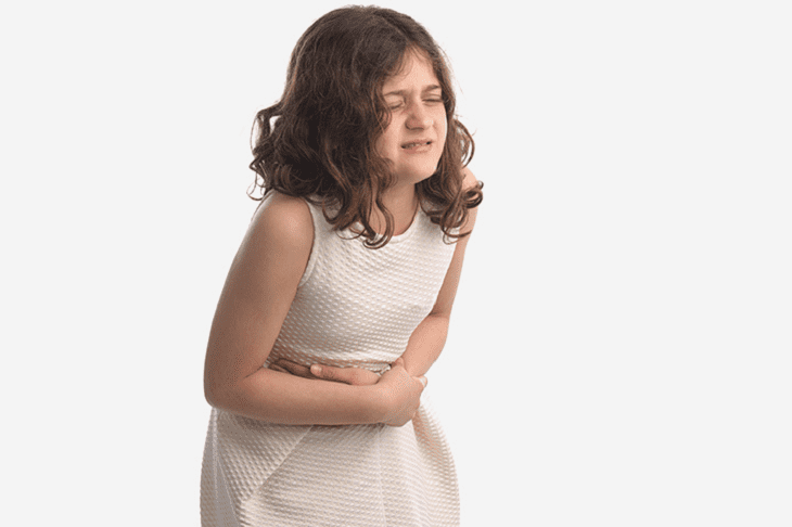 Viêm loét dạ dày ở trẻ em khiến bé phải chịu những cơn đau đớn