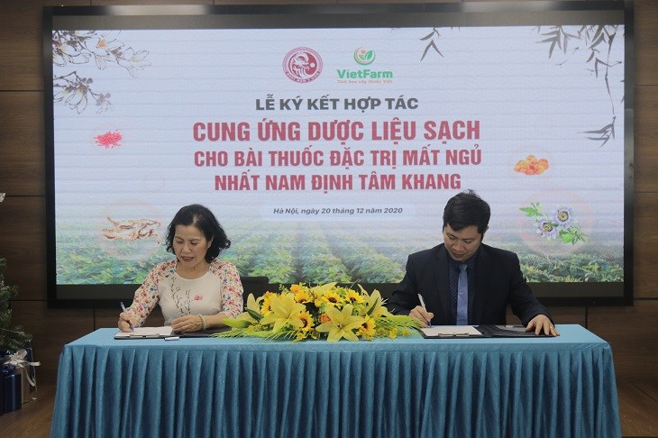 Lễ ký kết hợp tác: Cung ứng nguồn dược liệu sạch cho bài thuốc mất ngủ Nhất Nam Định Tâm Khang