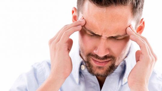 Đau đầu giật dây thần kinh là bệnh lý gì? Điều trị ra sao?