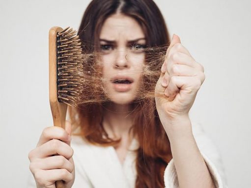 Thường xuyên đau đầu rụng tóc là bệnh gì? Làm sao để nhanh khỏi?