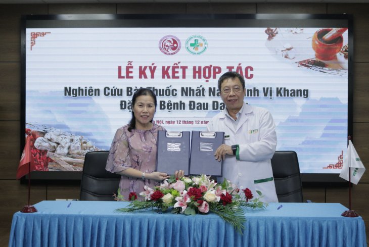 Buổi lễ lý kết hợp tác đã thắp lên hy vọng về một giải pháp chữa bệnh dạ dày hiệu quả cho người Việt