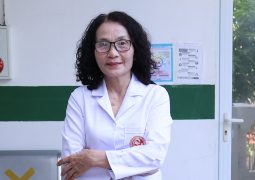 bác sĩ Lê Phương