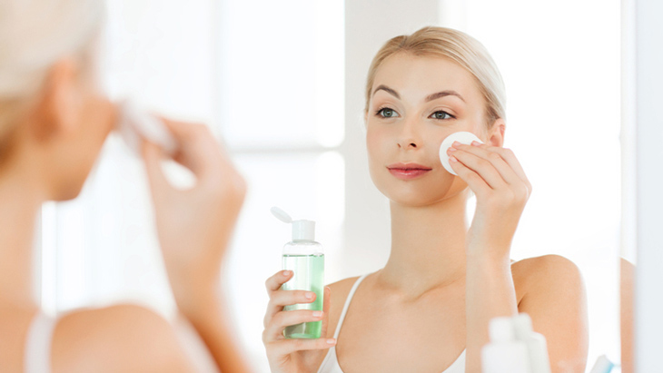 Luôn chú ý việc làm sạch da để ngăn ngừa mụn hình thành