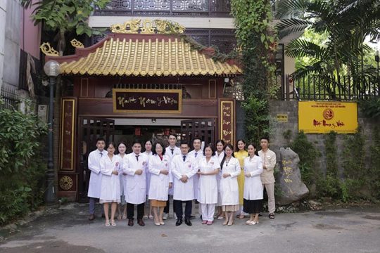 Đội ngũ bác sĩ giỏi chuyên môn tại Trung tâm Da Liễu Đông y Việt Nam