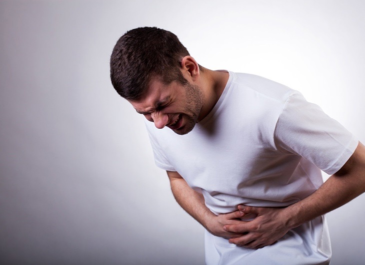 Nếu đang trong quá trình dùng mà bị đau bụng, nên ngưng sử dụng ngay lập tức