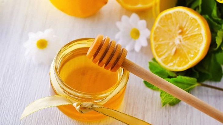 Chanh và mật ong giúp loại bỏ nám hiệu quả