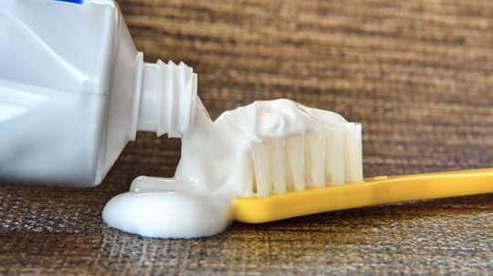8 Cách Trị Mụn Cám Ở Mũi Bằng Kem Đánh Răng Ngay Tại Nhà